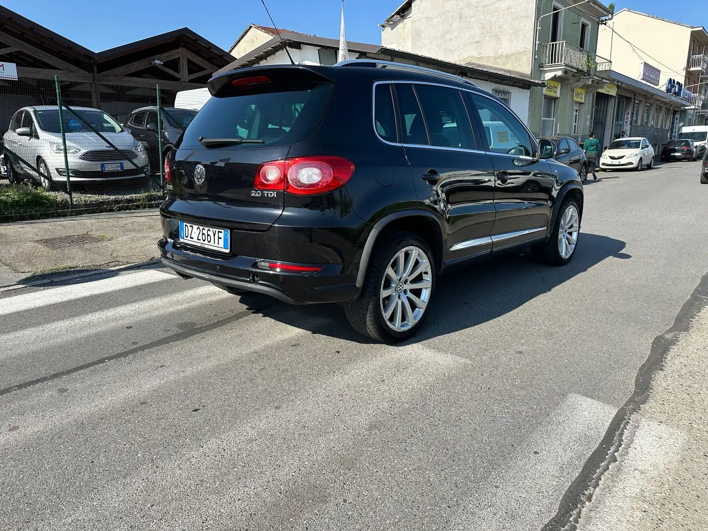 Volkswagen Tiguan Tiguan 2.0 tdi Sport Schwarz - 2
