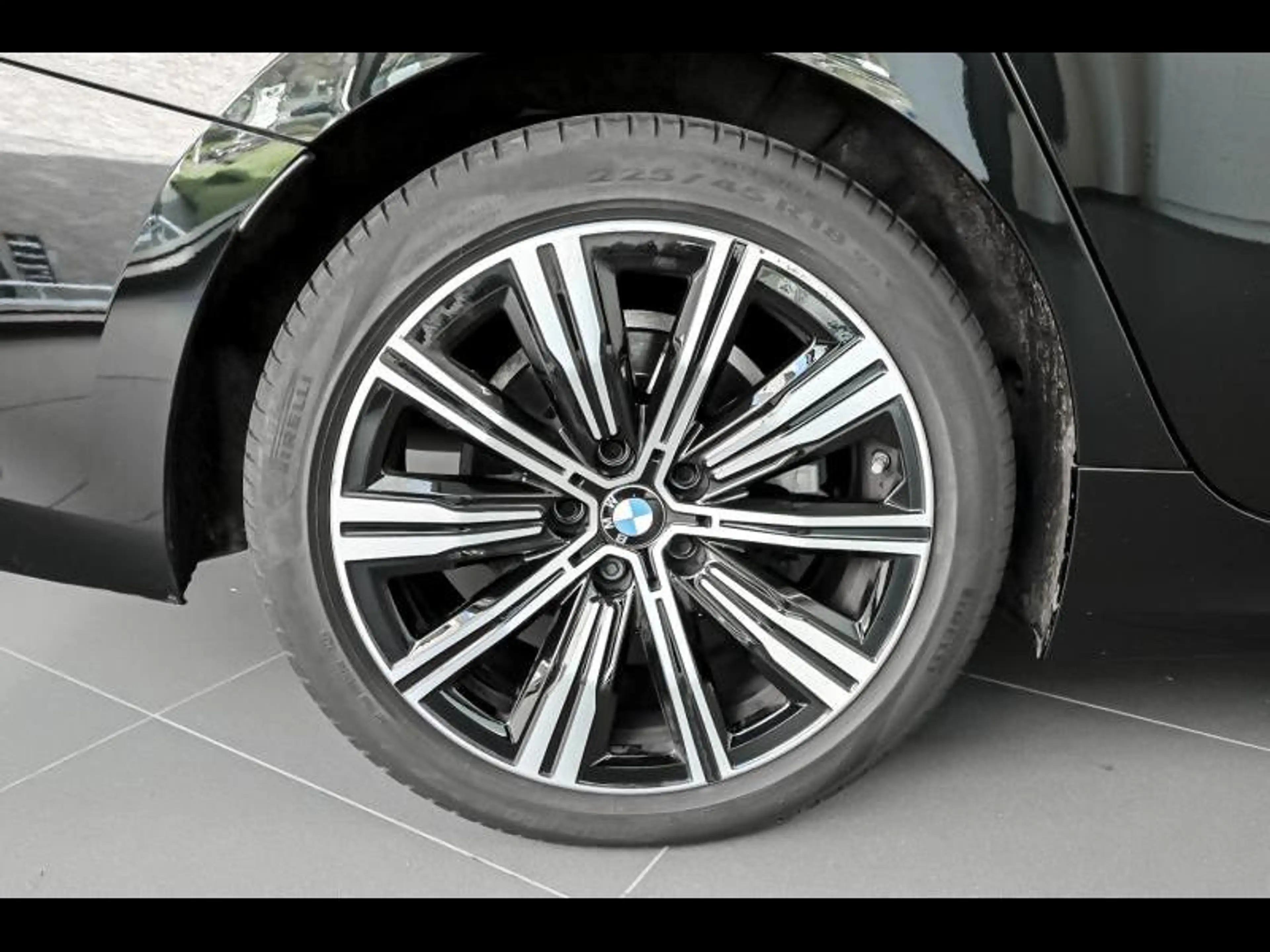 BMW 318 i Berline — photo 8