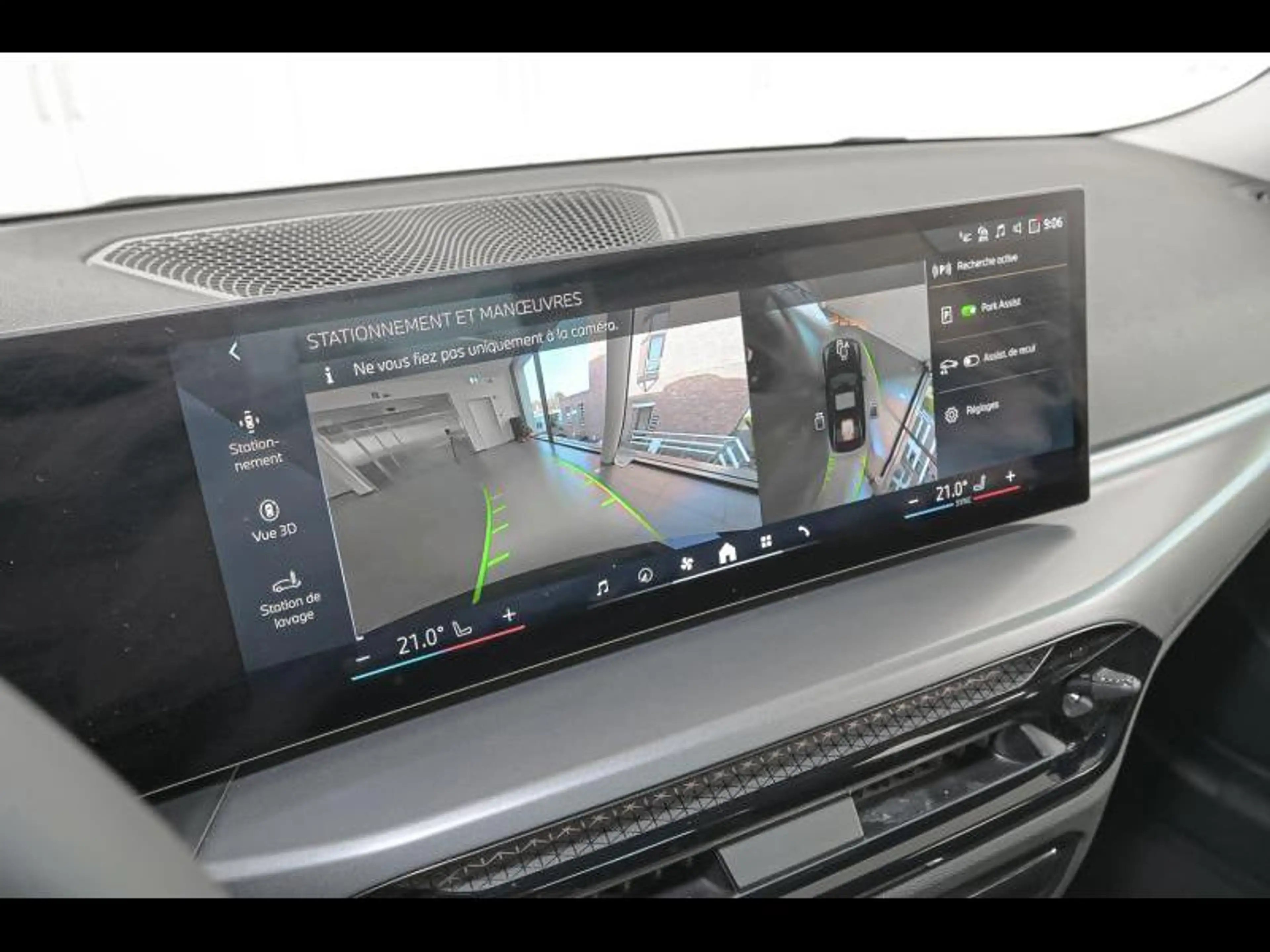 BMW 318 i Berline — photo 15