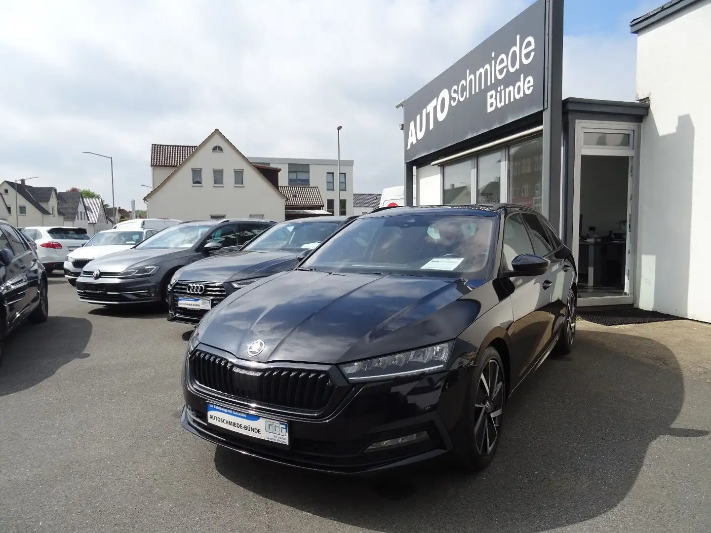 Skoda Octavia Combi First Edition Sportpaket 1.Hand Noir - 1