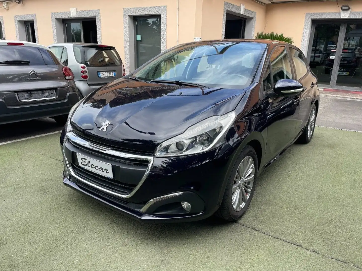 Peugeot 208 1° serie PureTech 82 5p. GPL Allure Noir - 1