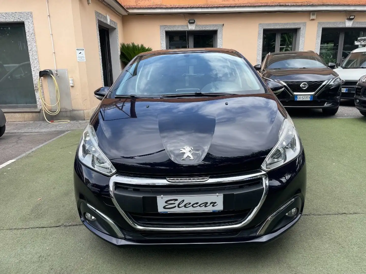 Peugeot 208 1° serie PureTech 82 5p. GPL Allure Noir - 2
