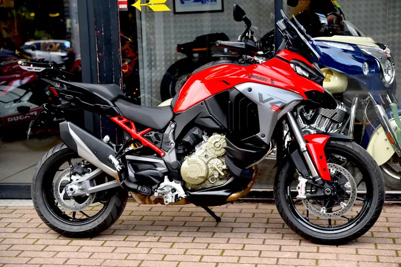 Ducati MULTISTRADA V4 S - foto 2