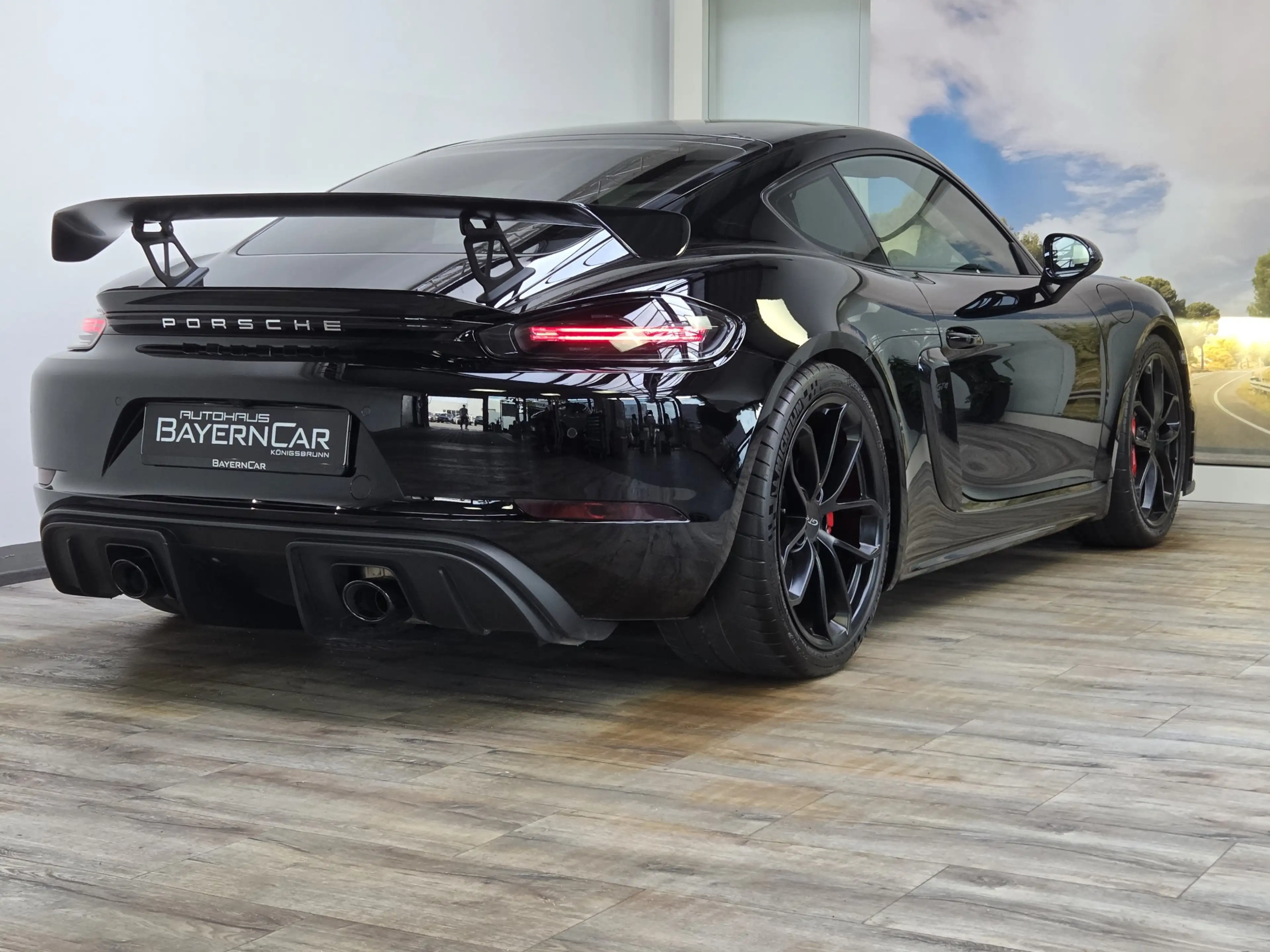 Porsche 718 Cayman GT4 PDK Bose Chrono PDLS Carbon — photo 6