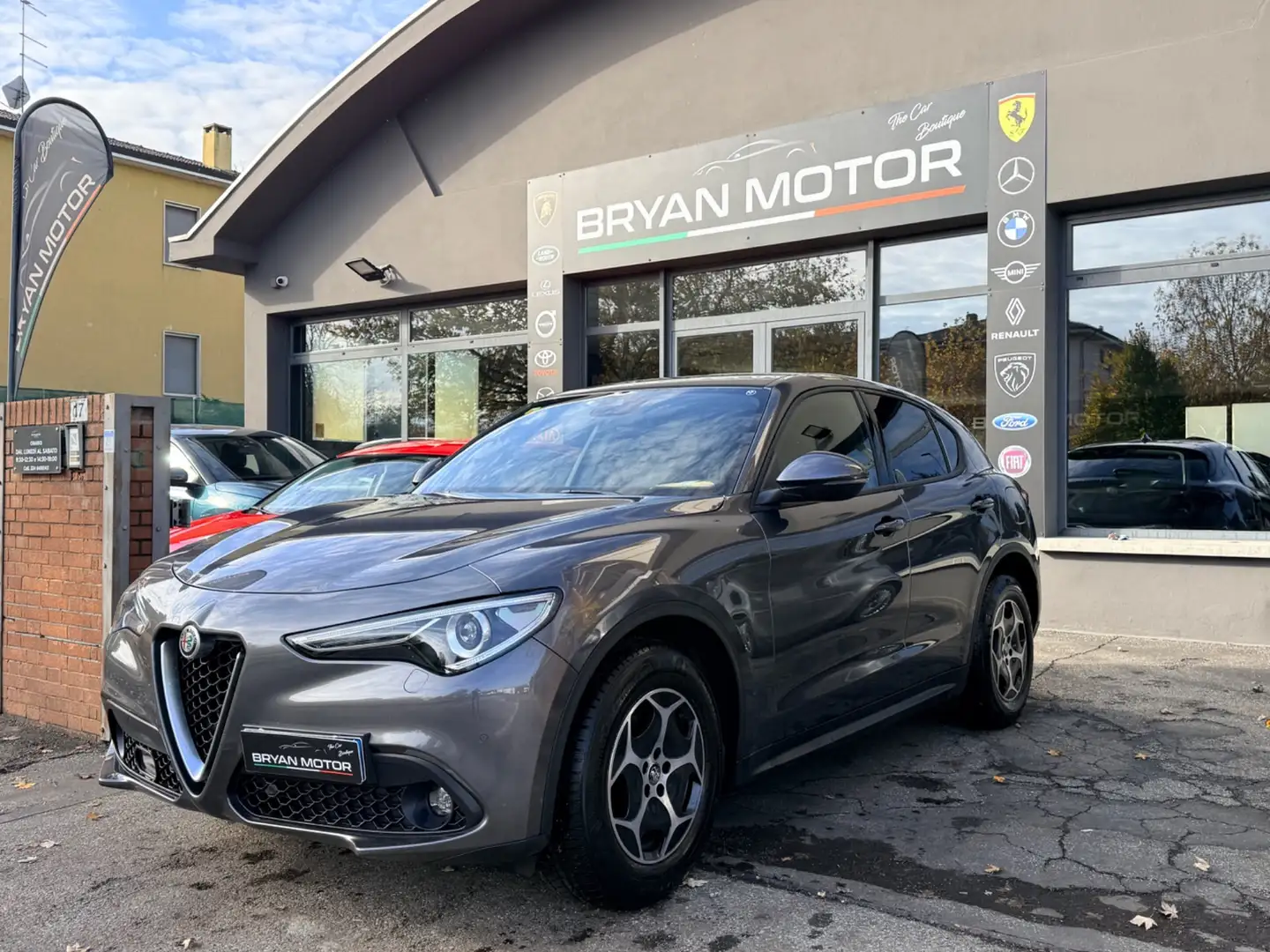 Alfa Romeo Stelvio 2.2 Turbodiesel 190 CV AT8 Q4 Super Business Grau - 1