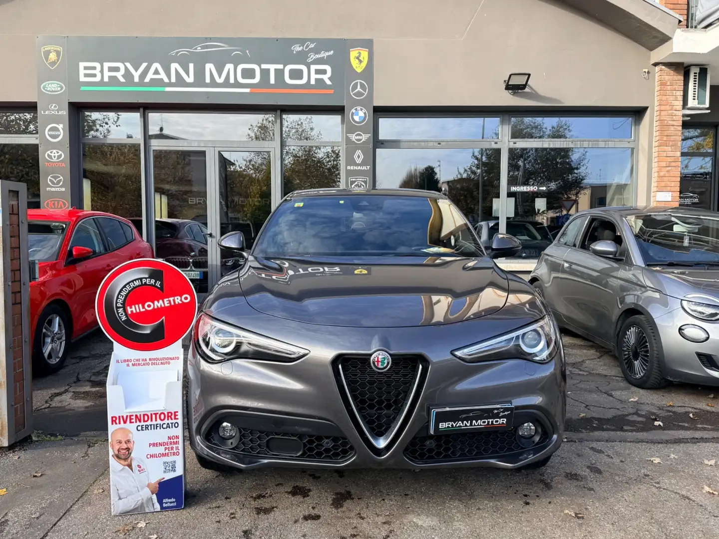 Alfa Romeo Stelvio 2.2 Turbodiesel 190 CV AT8 Q4 Super Business Grau - 2
