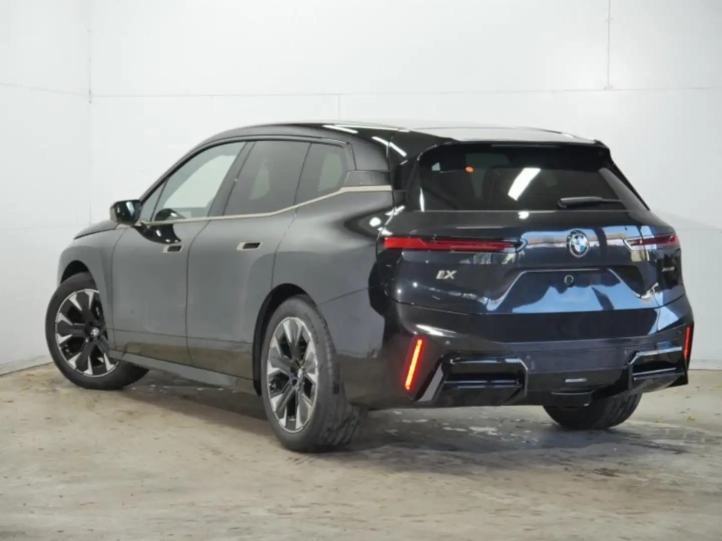 BMW iX 60 - M SPORT - SKY LOUNGE - BOWERS 1 WILKINS Noir - 2