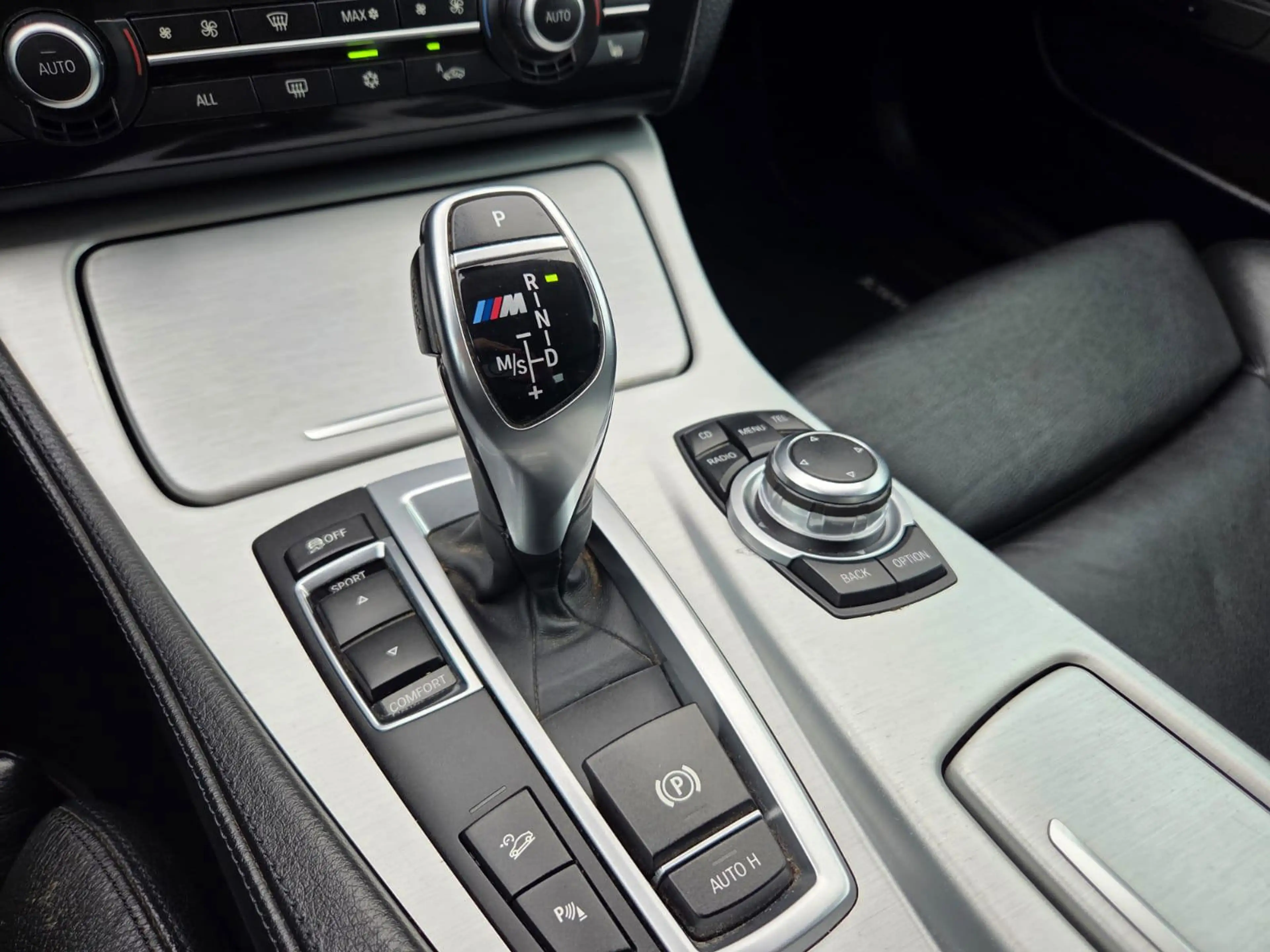 BMW M550 5-serie Xdrive Individual Schwarz Pakket! — photo 15