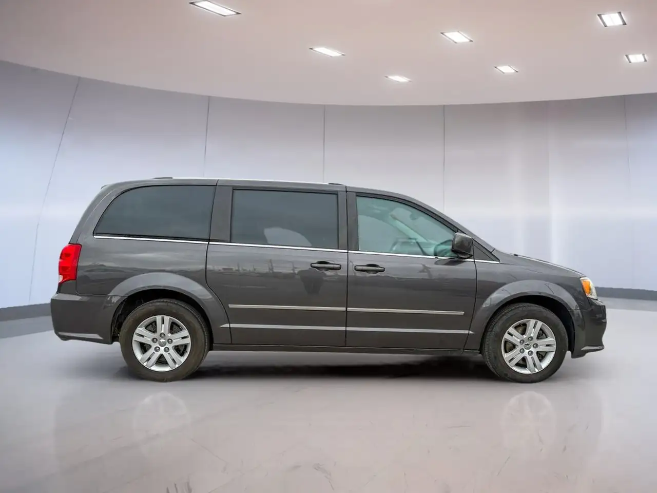 Dodge Grand Caravan снимка Dodge Grand Caravan