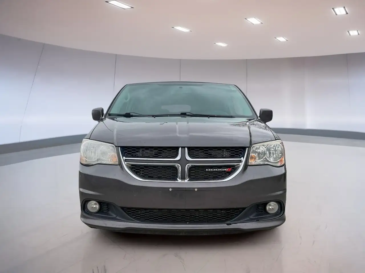 Dodge Grand Caravan снимка Dodge Grand Caravan