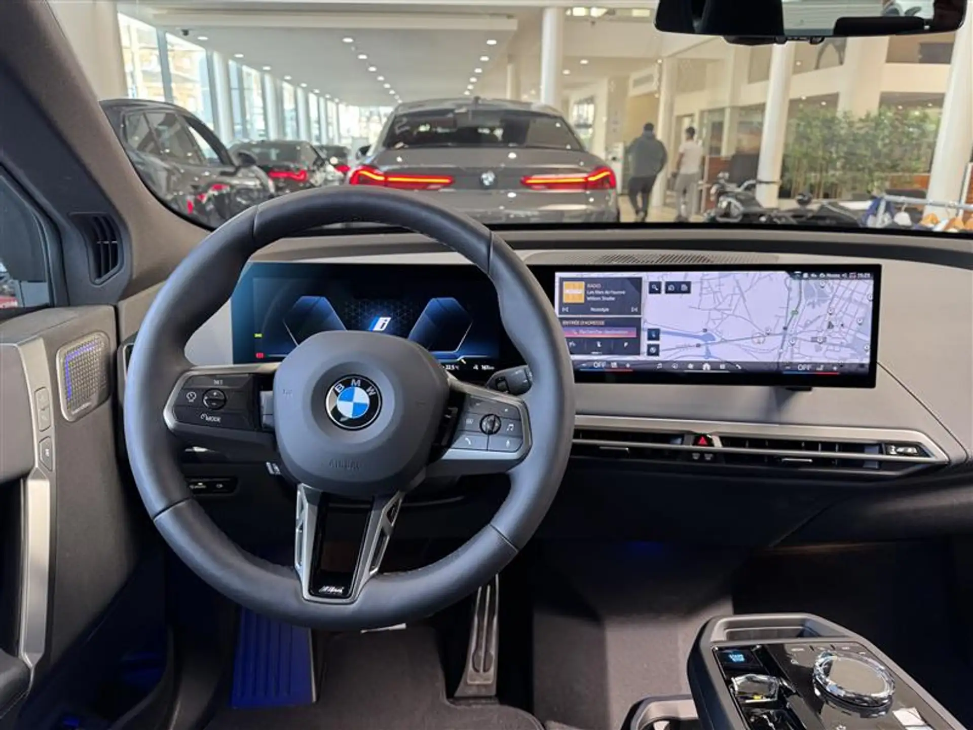 BMW iX xDrive45 2026 블랙 사진 7