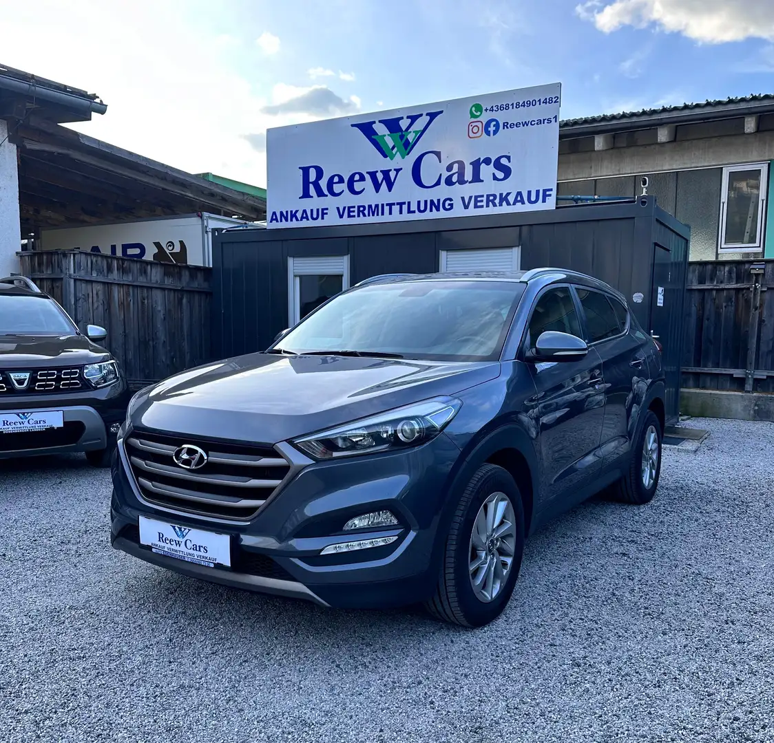 Hyundai TUCSON Style 4WD Grau - 1