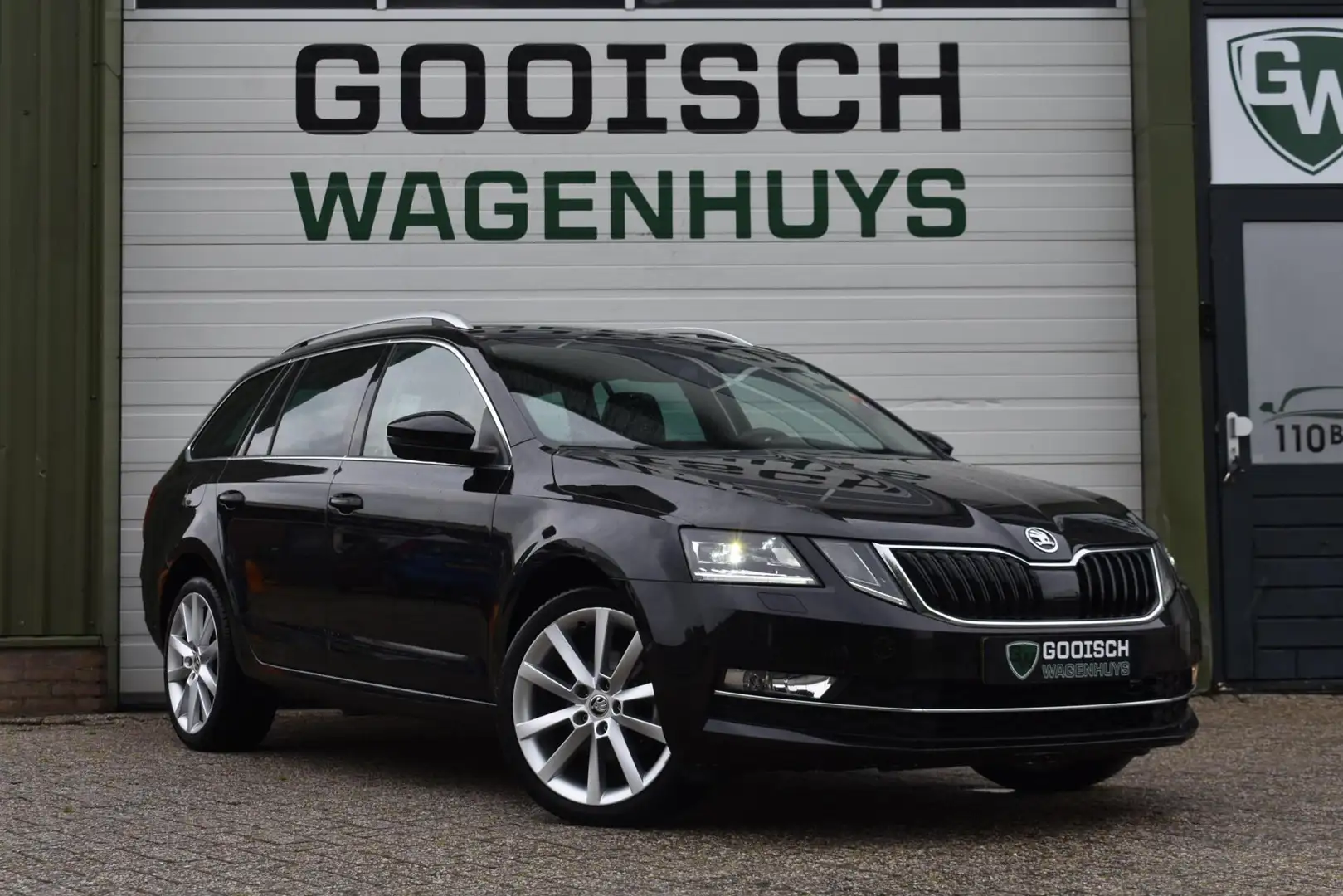 Skoda Octavia Combi 1.5 TSI Greentech Business Ed. Plus | Leder Zwart - 2
