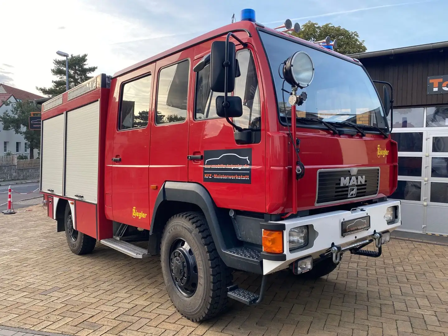MAN 8.163 LF 8/6 Allrad 4x4 singlebereift Sperren Rouge - 1