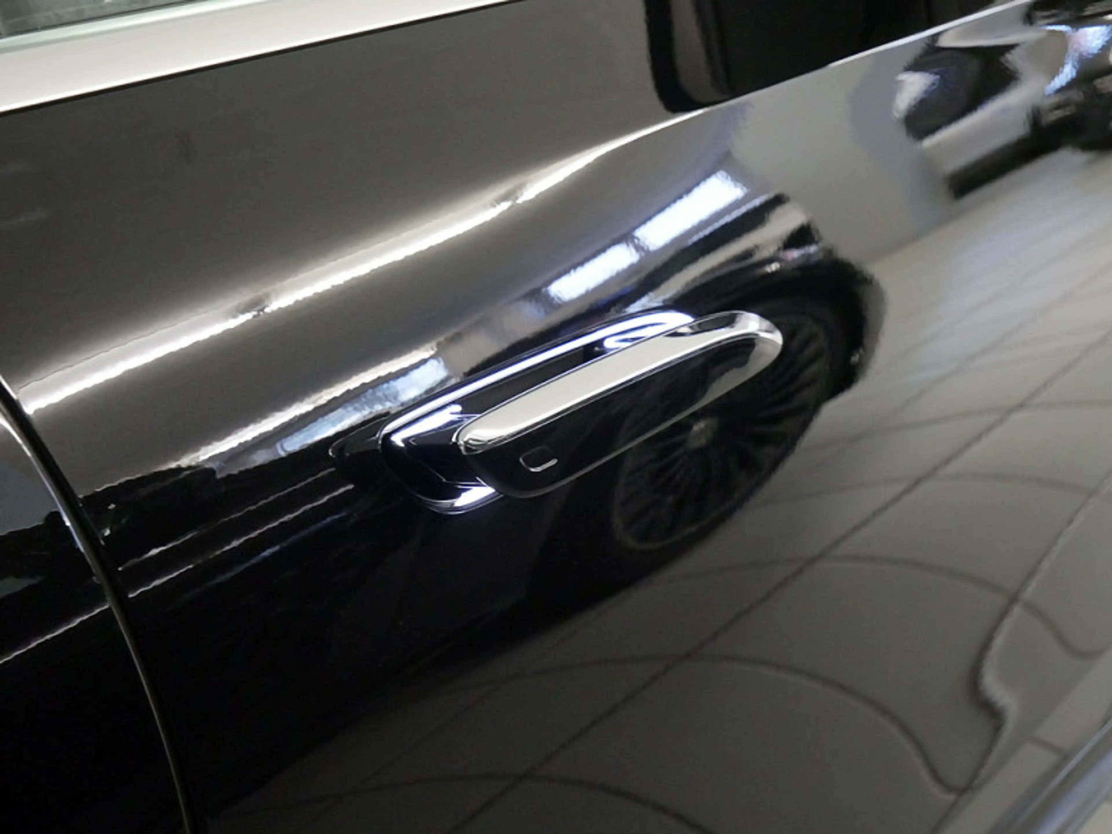 Mercedes-Benz E 200 , AVANTGARDE MEMO 360 DISTR KAMERA SPUR — photo 10