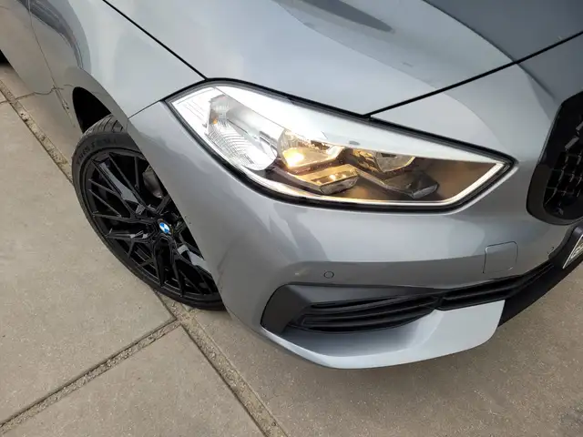 BMW 1 Series view 7