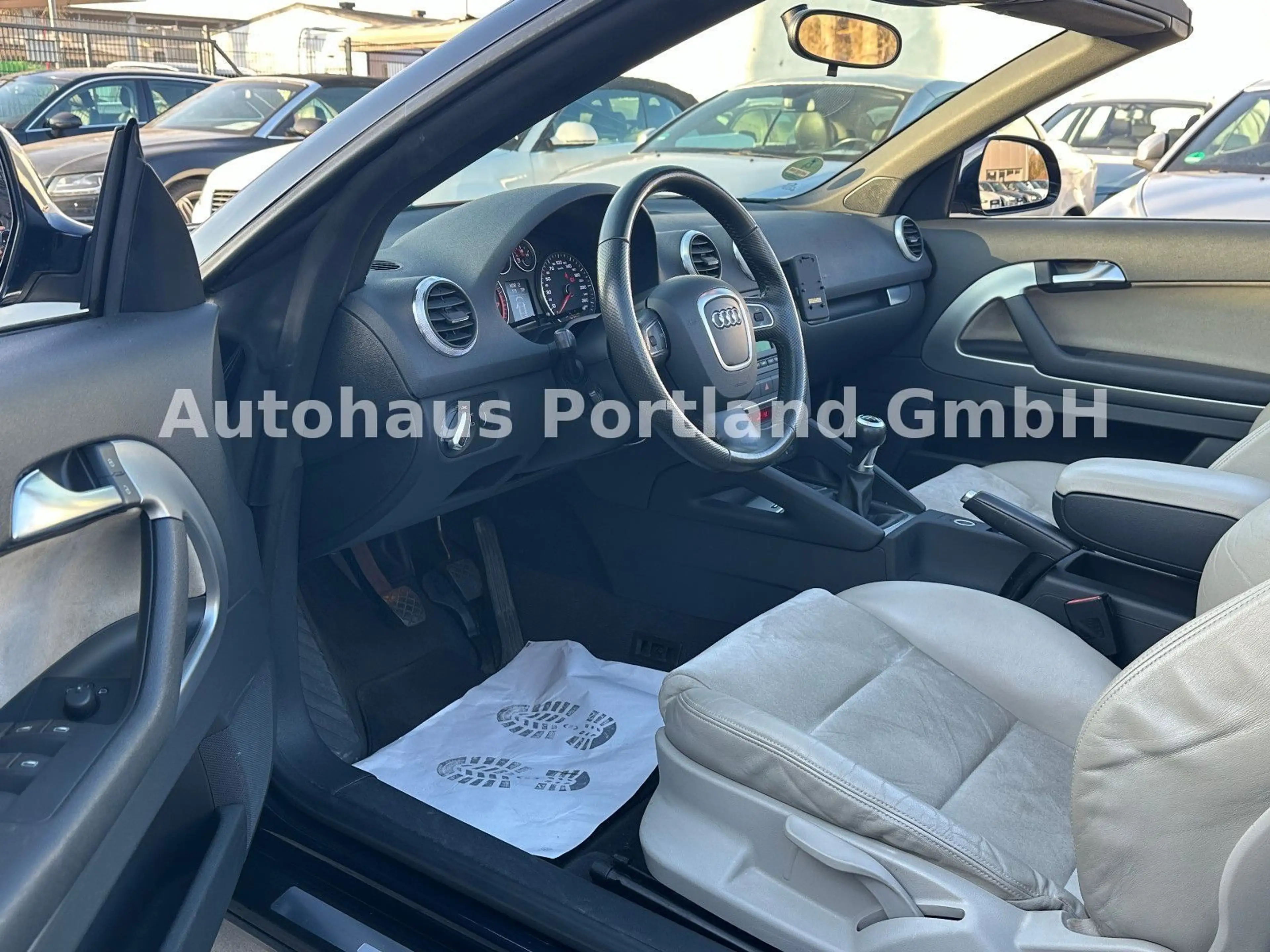 Audi A3 Cabriolet Ambition 1.8/TOP/S-Heft/SHZ/Navi/Xe — photo 10