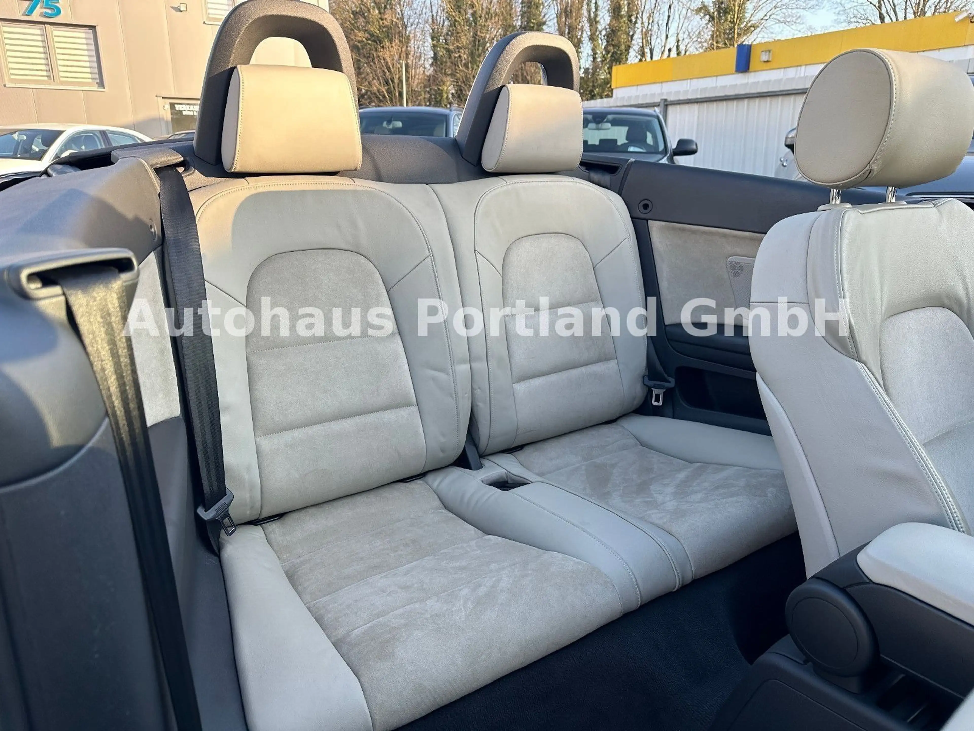 Audi A3 Cabriolet Ambition 1.8/TOP/S-Heft/SHZ/Navi/Xe — photo 14