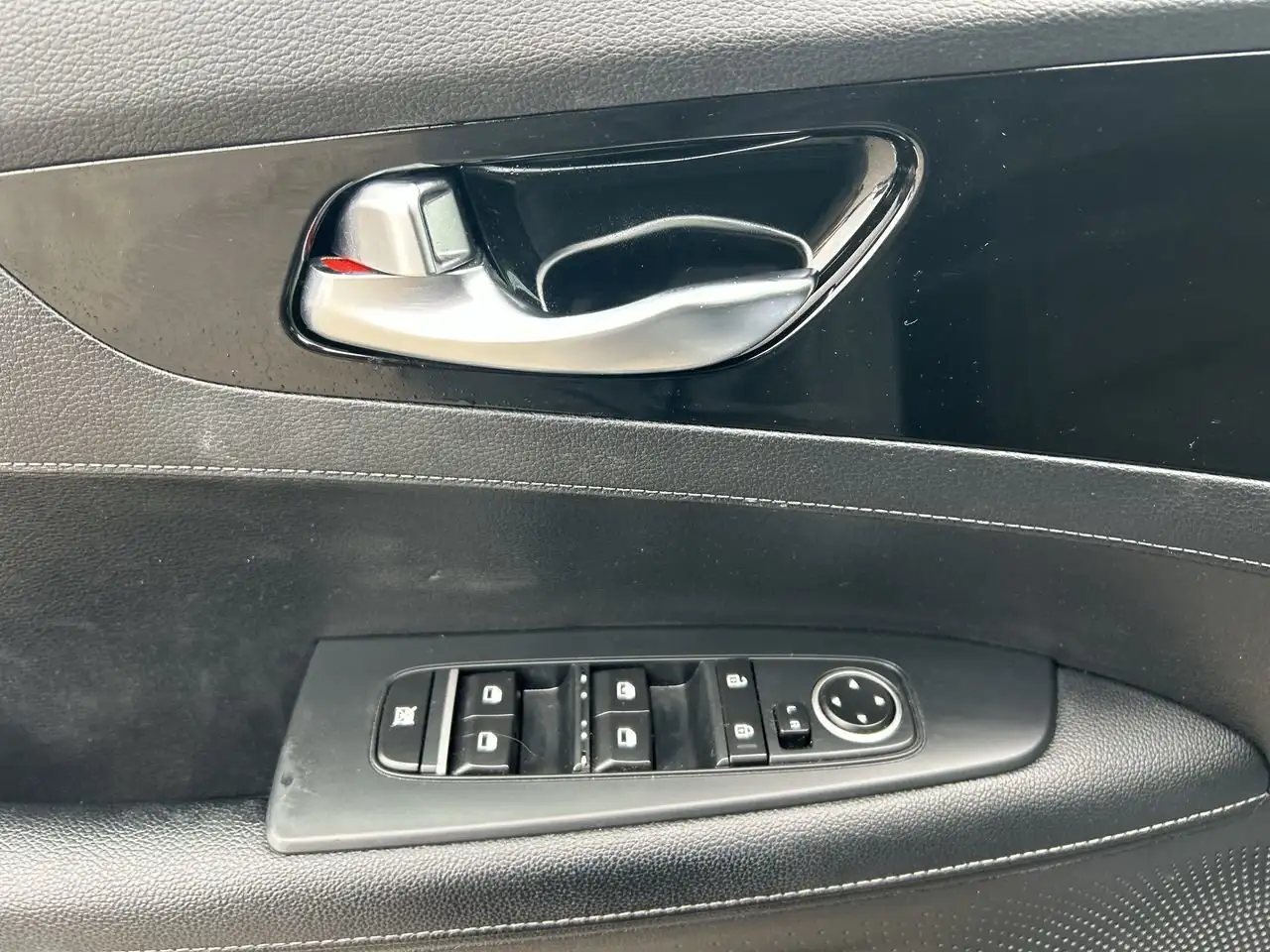 Kia Forte снимка Kia Forte