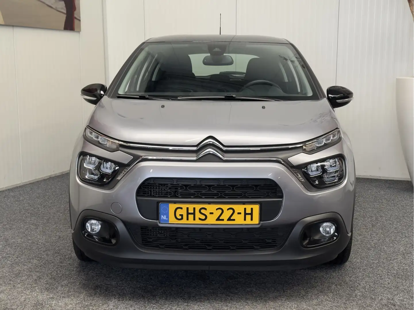 Citroen C3 1.2 PURE TECH PEEL 111PK, 6 VERSNELINGSBAK NAVIGAT Grijs - 2