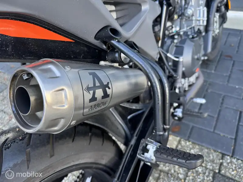 KTM 790 Duke - foto 3