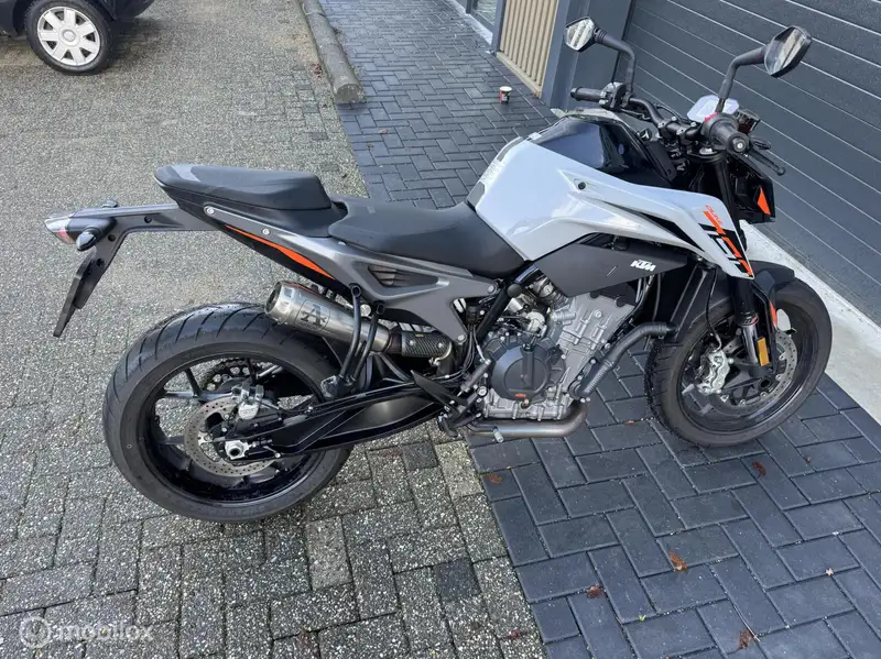 KTM 790 Duke - foto 4