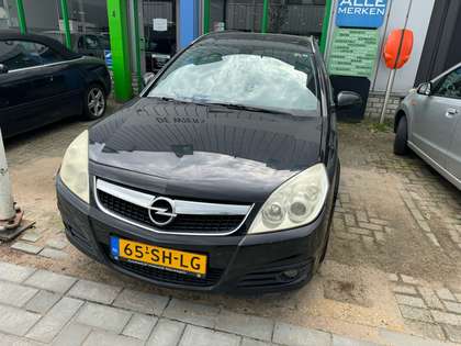 Opel Vectra 2.2-16V Executive