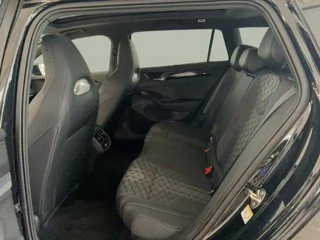 Volkswagen Passat Variant Sport TDI 4MOTION DSG Ansicht 11