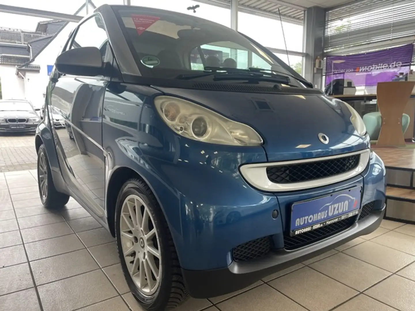 smart forTwo coupe passion Autom Klima Allwetterreifen Blau - 2