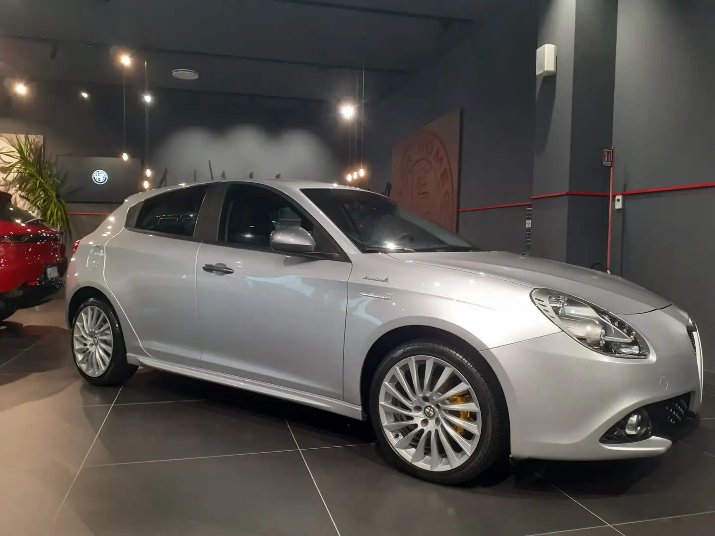 Alfa Romeo Giulietta Alfa Romeo Giulietta 1.6 Jtdm 120cv SPORTIVA Argento - 1