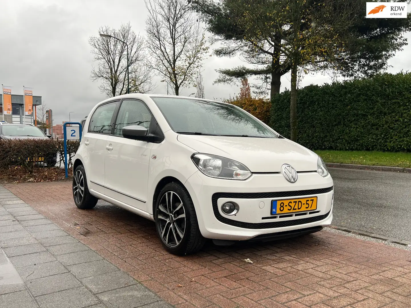 Volkswagen up! 1.0 up! Edition BlueMotion|NAVI, airco, 5 deurs Blanc - 1