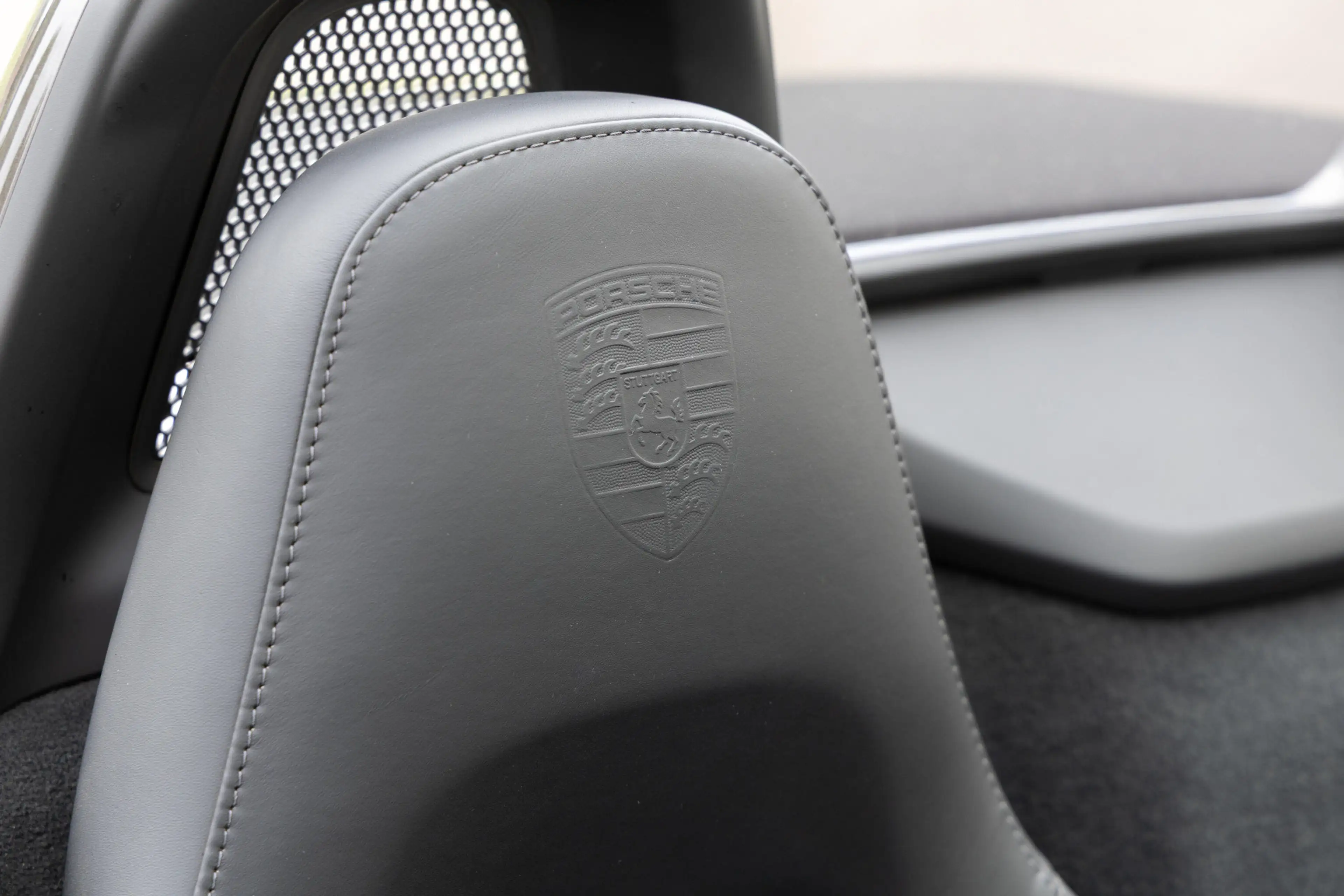 Porsche Boxster 2.7 PDK — photo 15