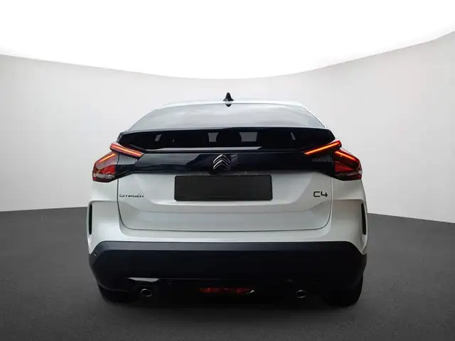 Citroen C4 view 3