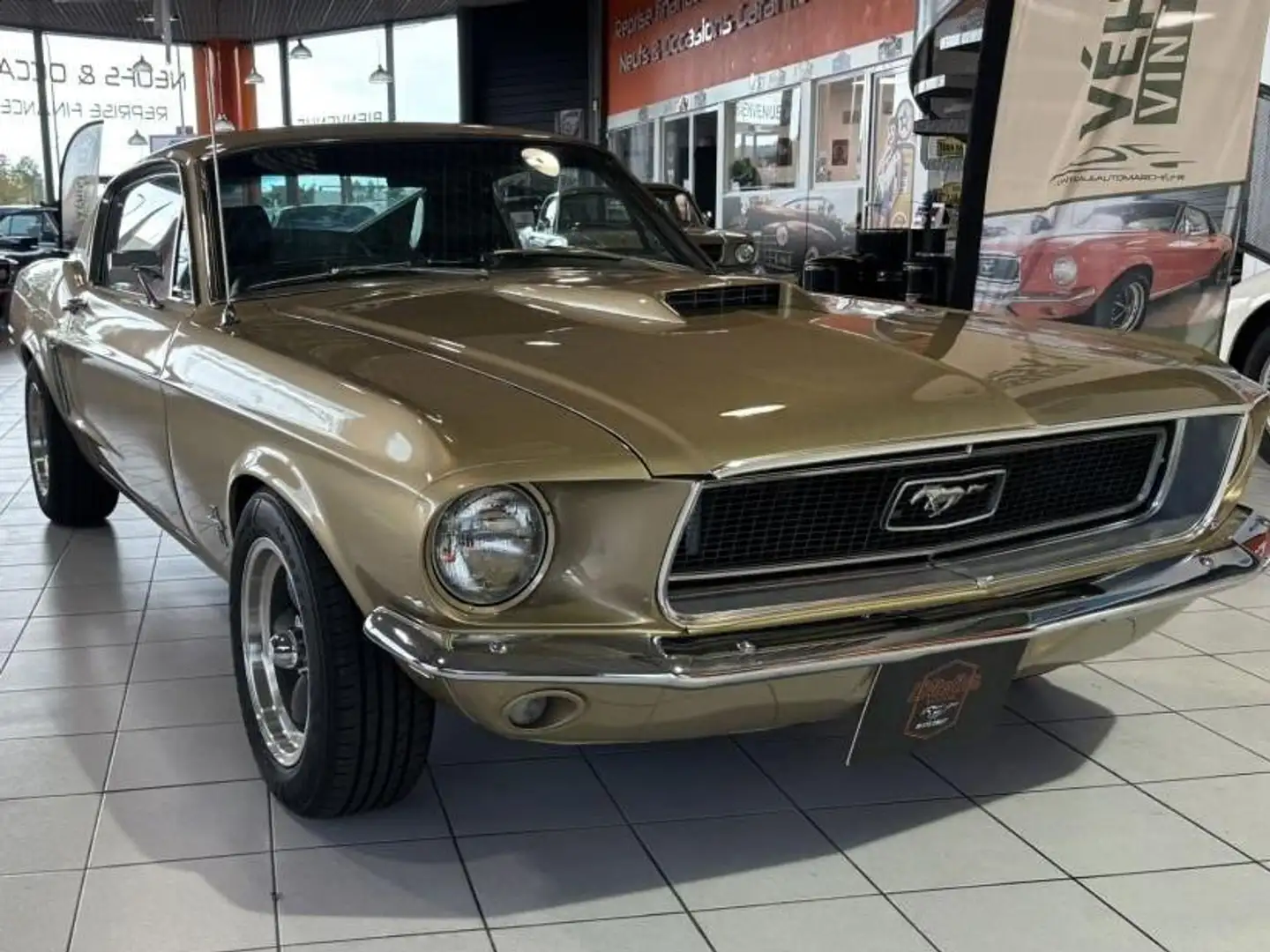Ford Mustang fastback Bronze - 1