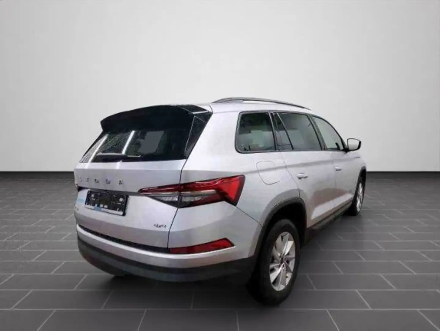 Skoda Kodiaq Ambition Tour 2.0 TDI 4x4 DSG | 19" | ACC Silber - 2