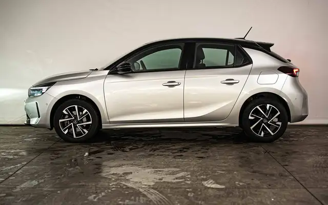Opel Corsa view 2