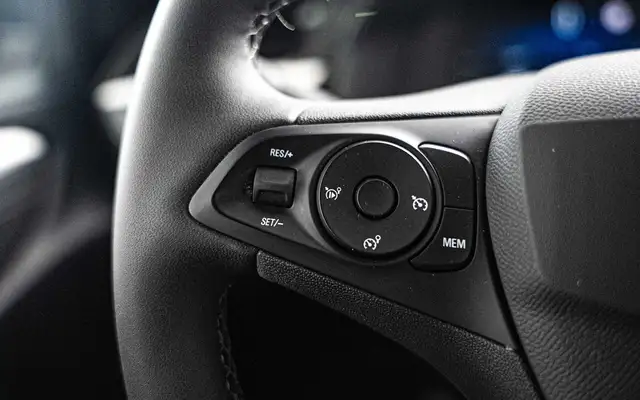 Opel Corsa view 12