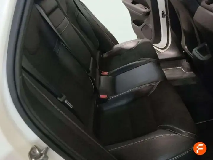 Volvo XC60 2019, foto 8