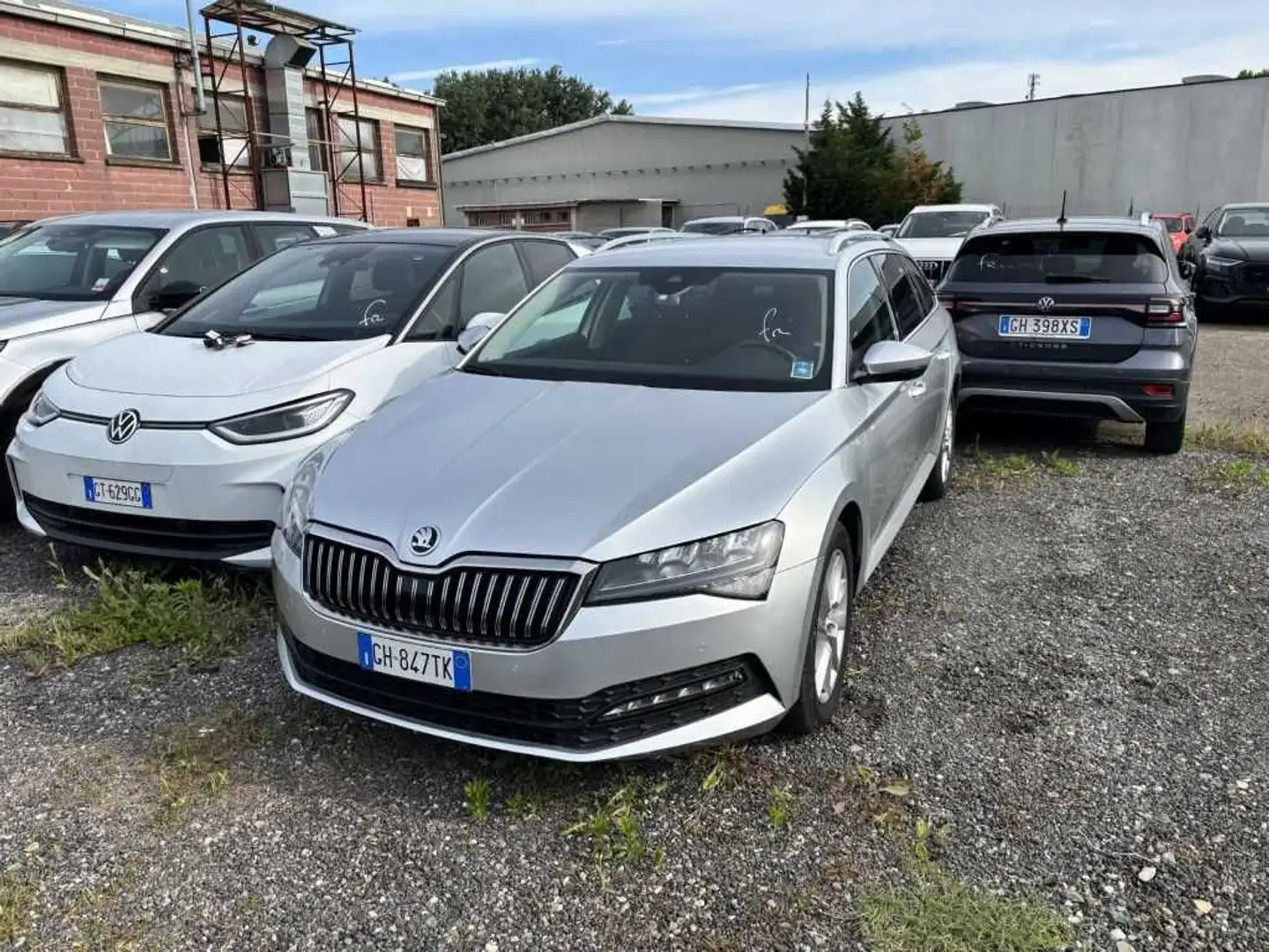 Skoda Superb Wagon 2.0 tdi evo Executive 150cv dsg  GH847TK Argento - 2