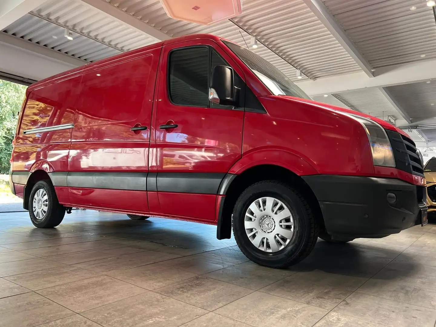 Volkswagen Crafter TDI L2-H1 *Lang*Garantie*Klima* Rojo - 1
