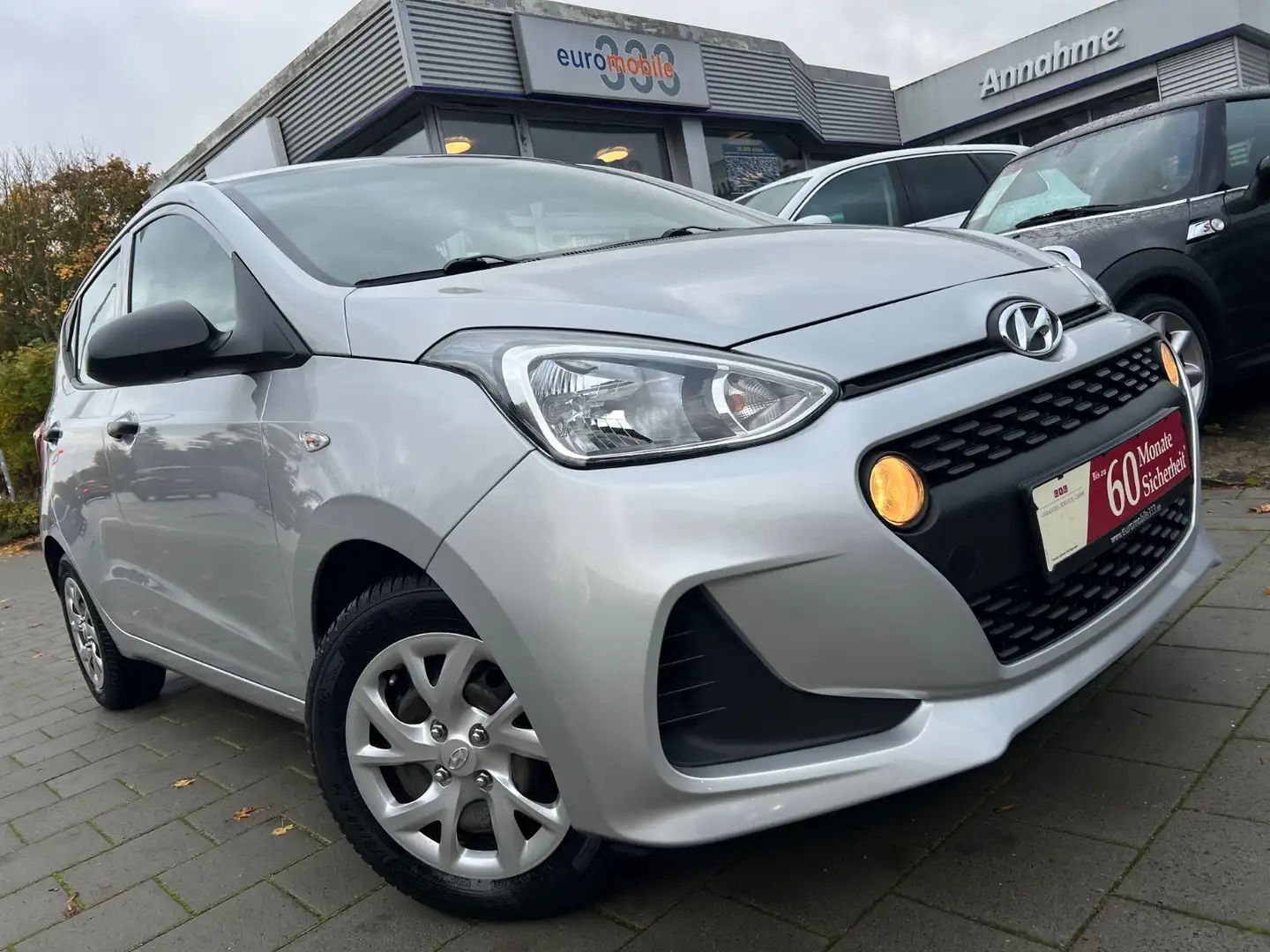 Hyundai i10 Classic *1.HAND*Klima*Aut*NUR-39.000km* Silber - 2