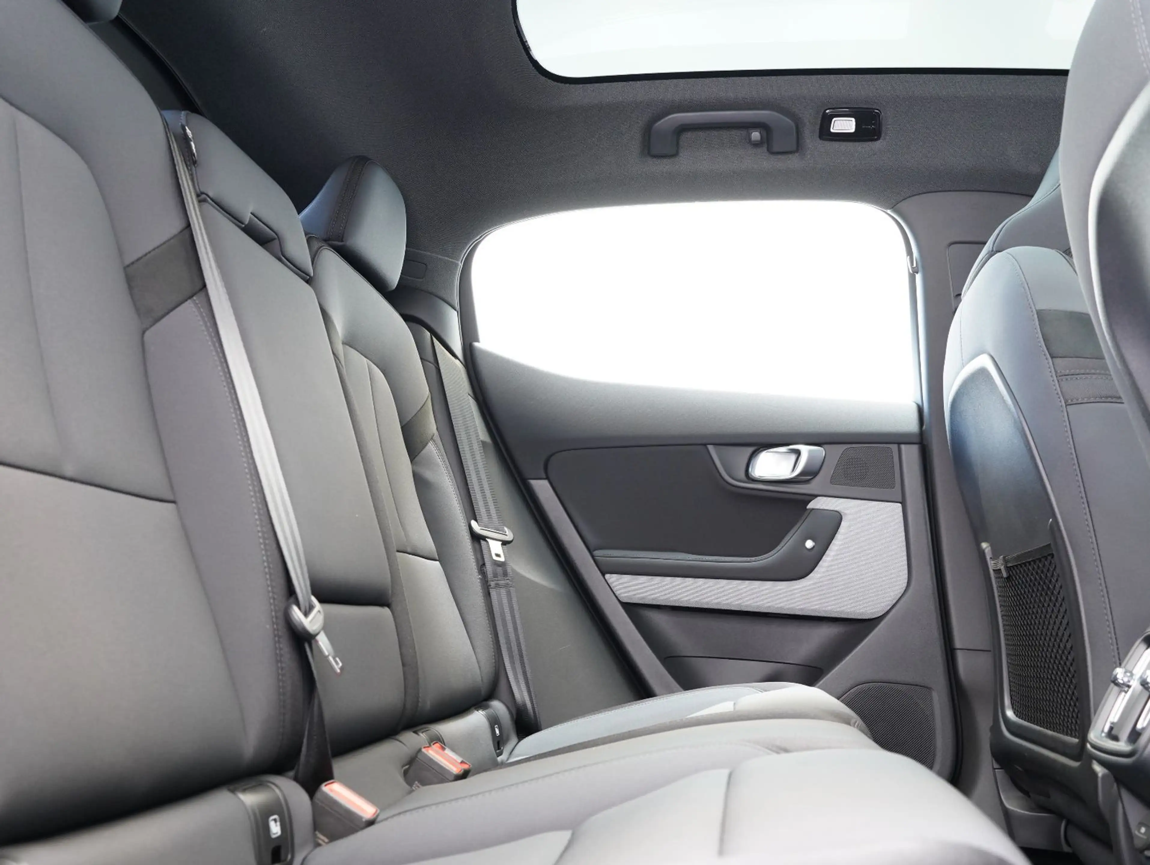 Polestar 2 Long Range Dual 78kWh PANO/PILOT+PLUS-PAKET — photo 14