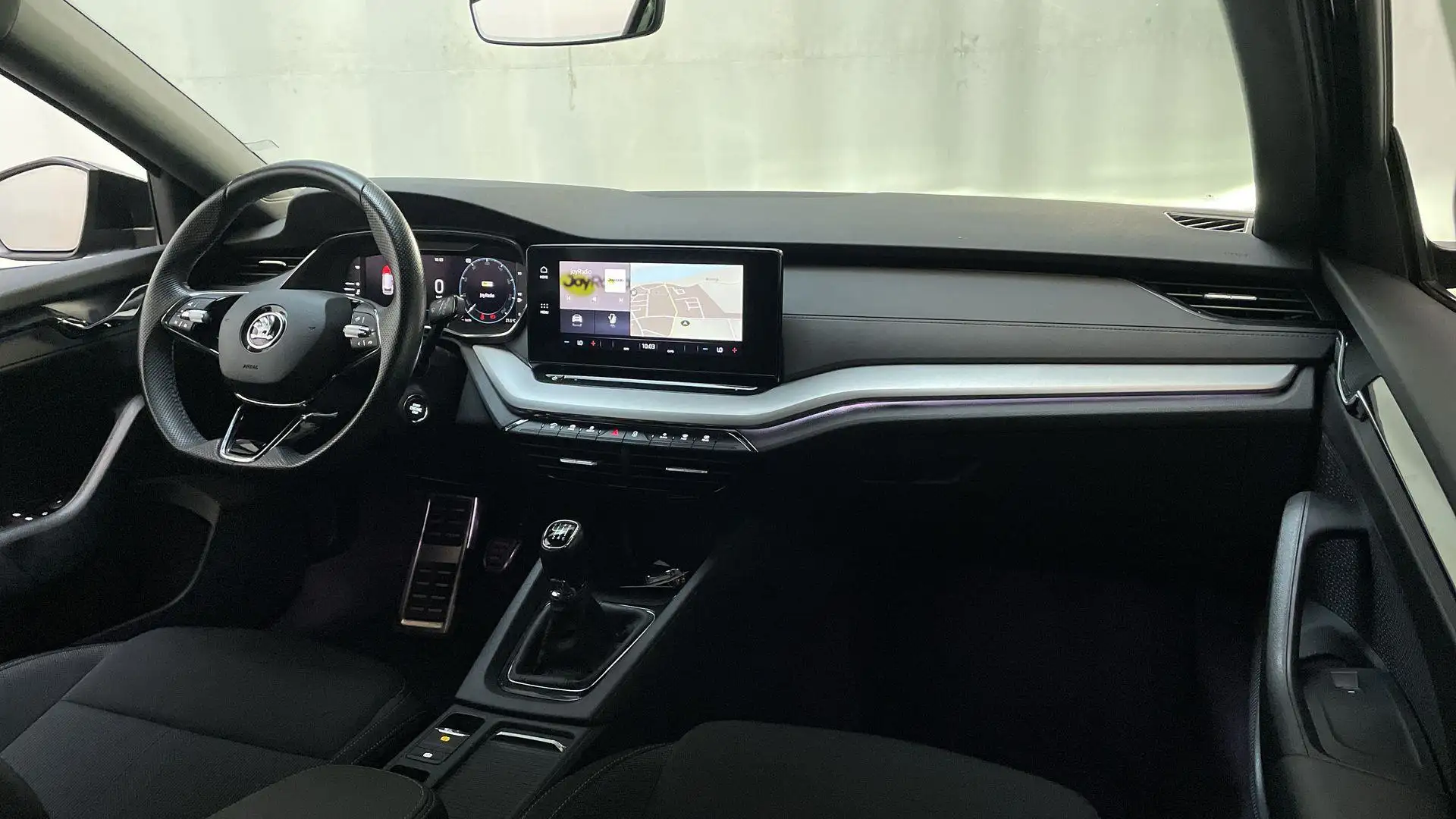Skoda Octavia Combi 1.0 TSI 110pk Sport Business Virtual Cockpit Zwart - 2