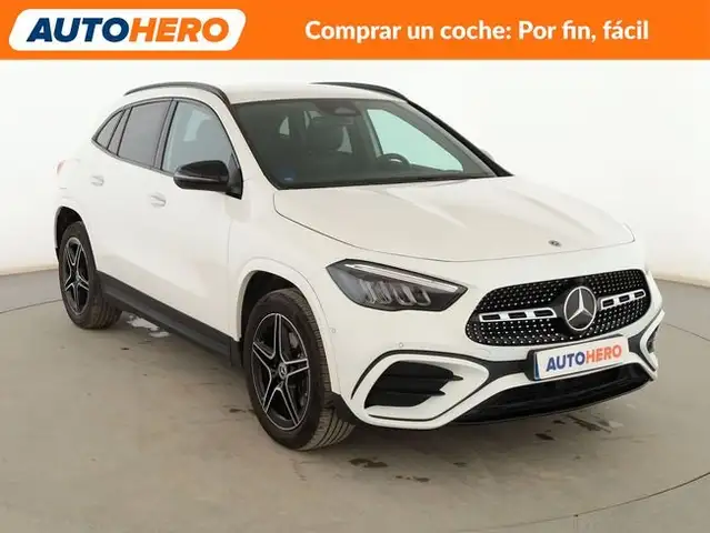 Mercedes-Benz GLA view 8