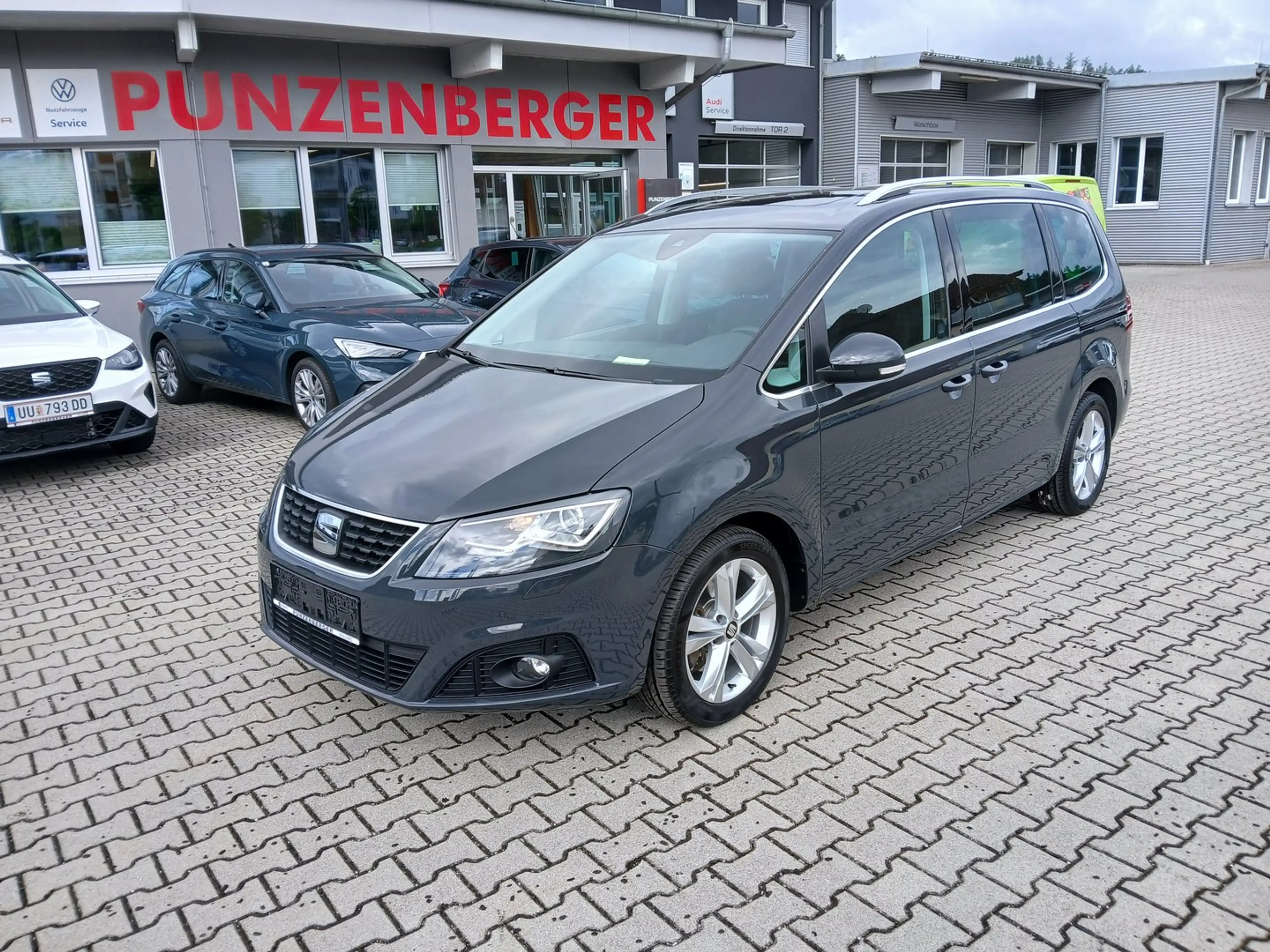 SEAT Alhambra Xcellence TSI DSG — photo 2