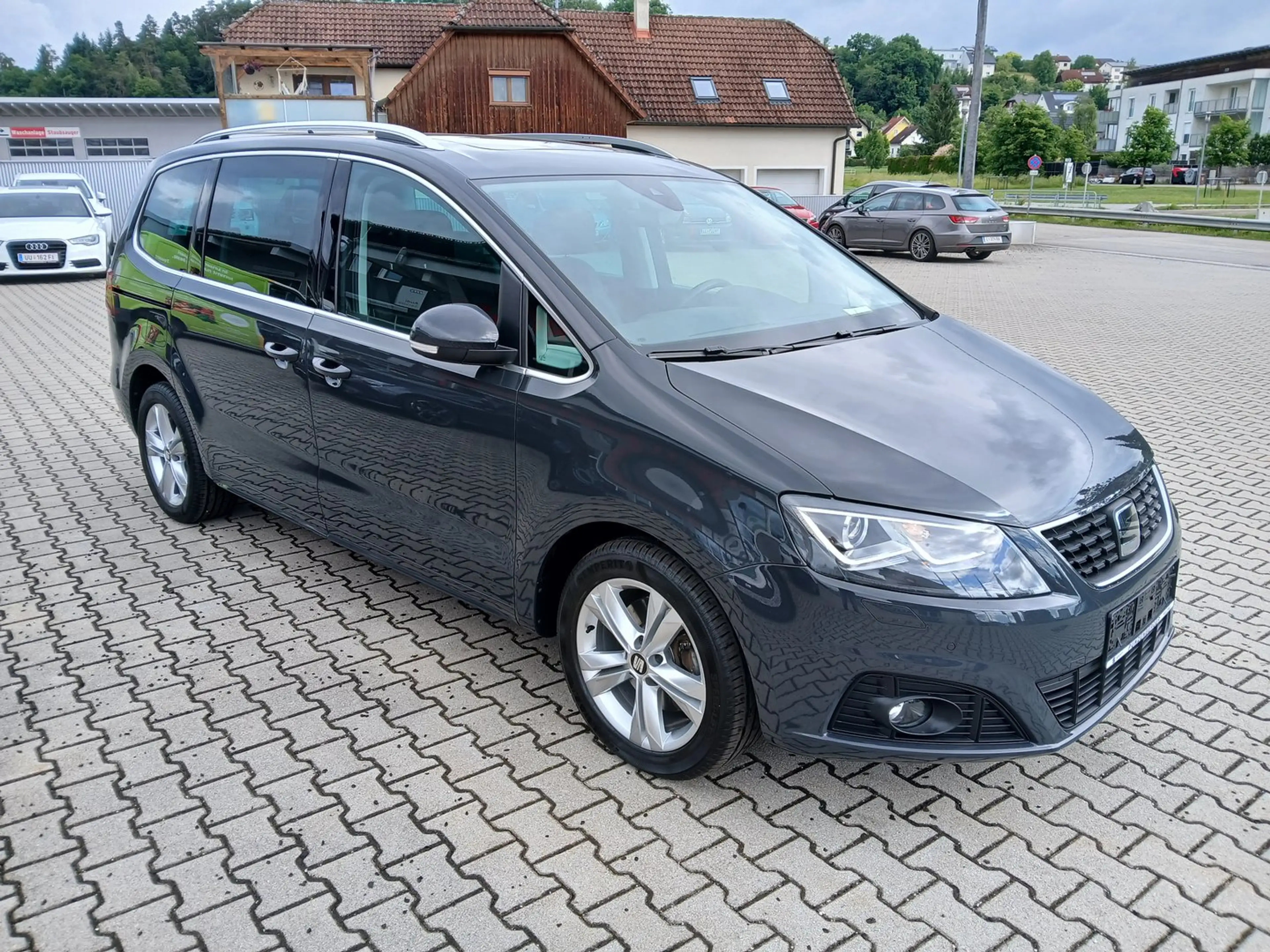 SEAT Alhambra Xcellence TSI DSG — photo 4