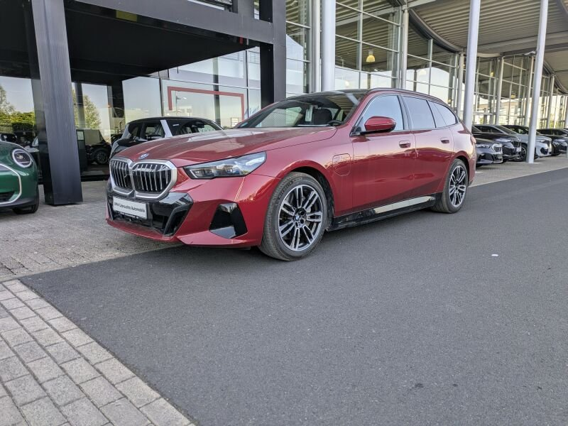 BMW 550 e xDrive Touring M Sport *AKTIONSPREIS* — photo 2