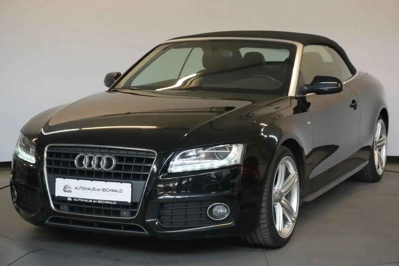 Audi A5 Cabriolet 2.0 TFSI  s line StzHzg PDC Schwarz - 1