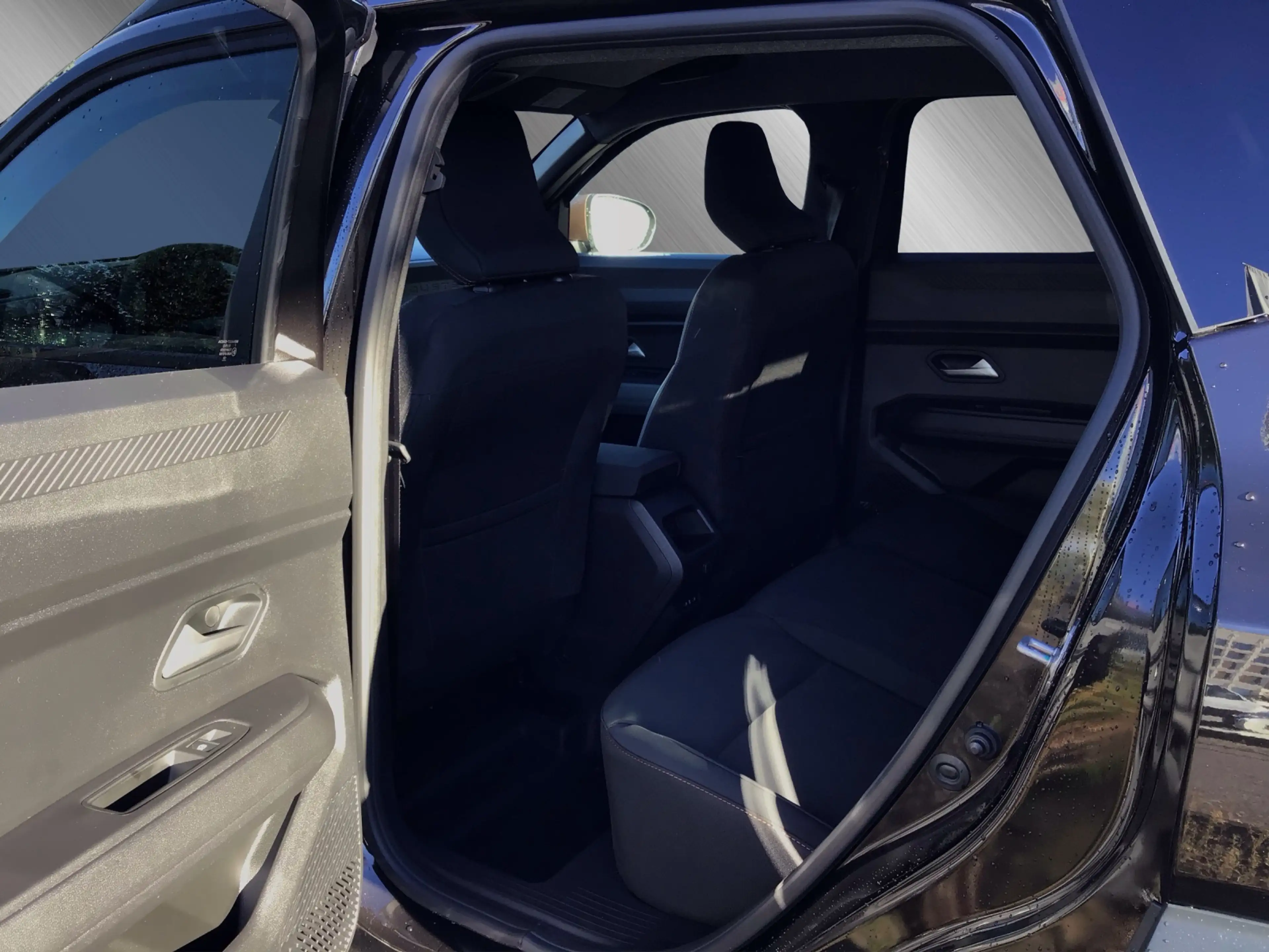 Dacia Duster III Extreme Hybrid 140 — photo 12