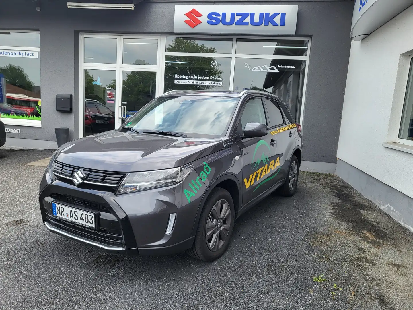 Suzuki Vitara 1.4 Boosterjet Hybrid Allgrip Comfort Grau - 2